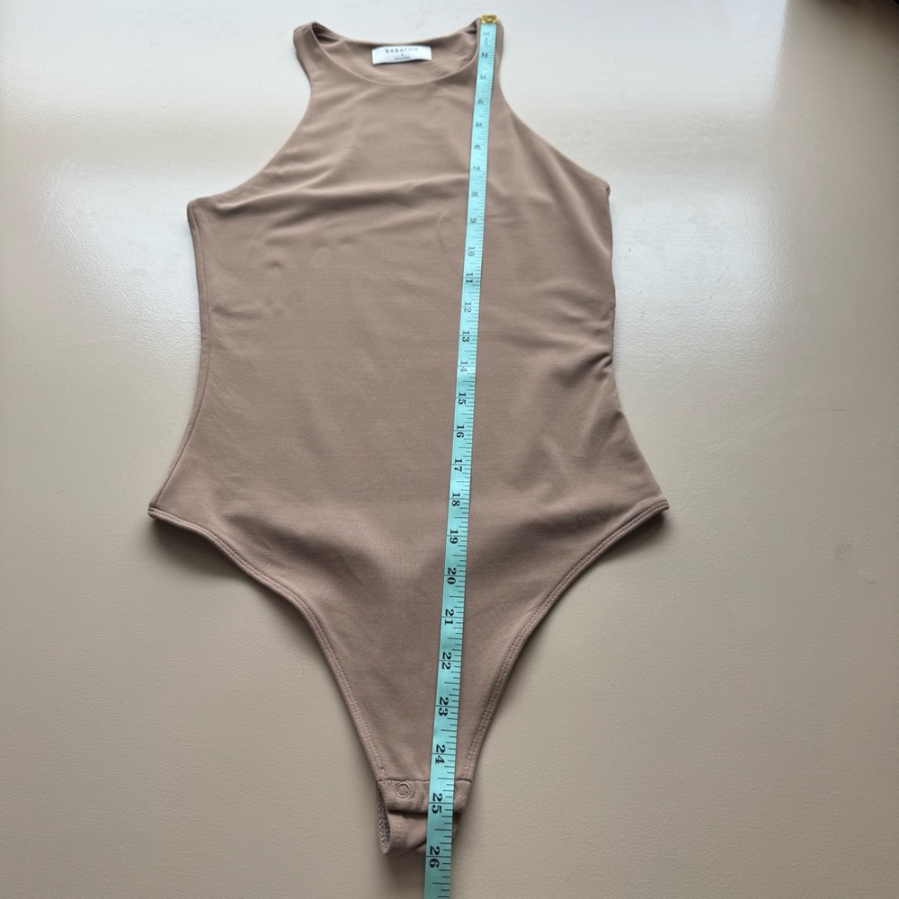 Babaton Aritzia Contour 90s Bodysuit Taupe Beige Size Small - Picture 7 of 11